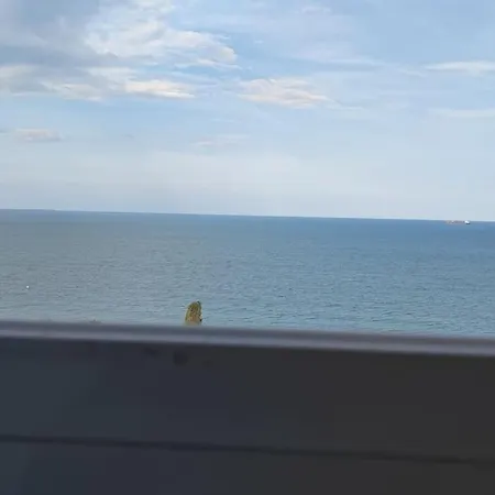 아파트 Sea View Flora *