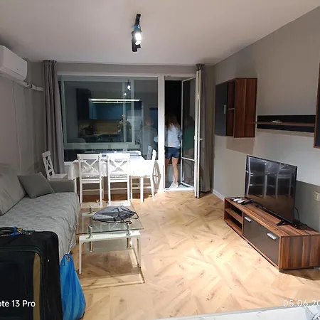Апартаменты Sea View Flora