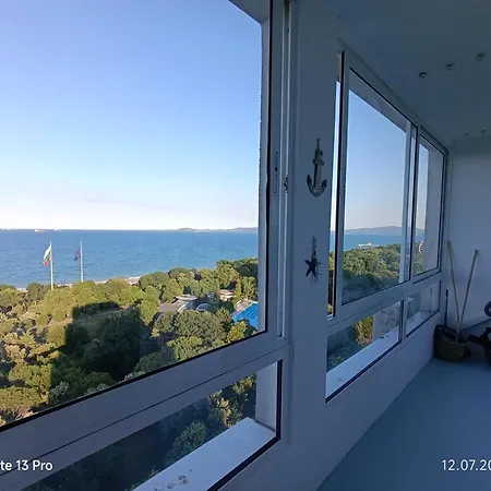 Sea View Flora Бургас