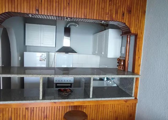 דירה Sea View Flora בורגאס